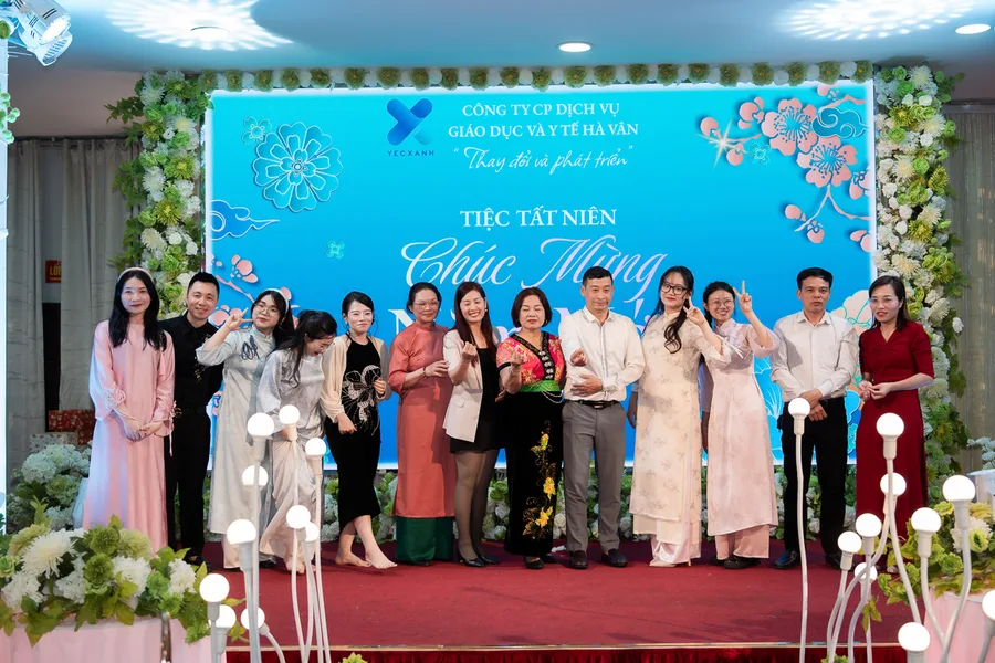 Chụp Ảnh Sự Kiện Year End Party YEC XANH — Hoạt động — Media WinWin