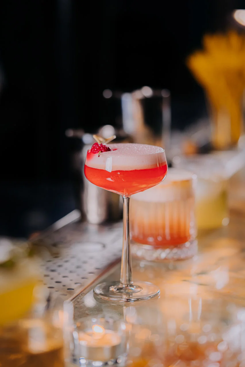 Chụp Ảnh Sản Phẩm Đồ Uống ️Seron Bistro & Lounge — Concept — Media WinWin