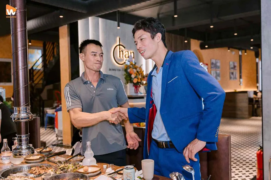 Chụp Ảnh Khai Trương Chạn Buffet — Hoạt động — Media WinWin